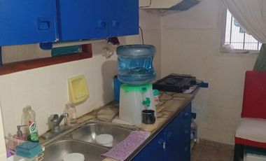 VENTA casa mas departamento sobre amplio lote ESCUCHA OFERTA