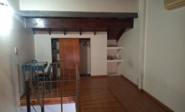 ALQUILER DUPLEX DE DOS AMBIENTES CON COCHERA