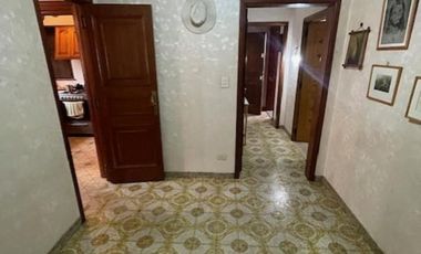 Departamento de 3 Amplios Ambientes, Terraza, Quincho y Segundo Departamento.