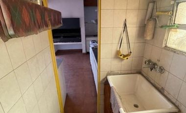 Departamento de 3 Amplios Ambientes, Terraza, Quincho y Segundo Departamento.