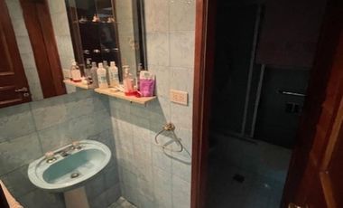 Departamento de 3 Amplios Ambientes, Terraza, Quincho y Segundo Departamento.