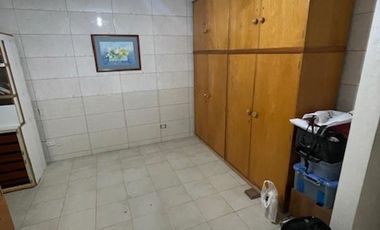 Departamento de 3 Amplios Ambientes, Terraza, Quincho y Segundo Departamento.