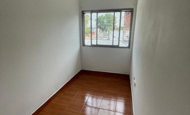 Duplex 3 Ambientes, contrafrente en Barrio Manzanares, Villa Luzuriaga