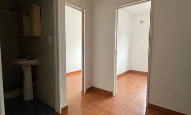 Duplex 3 Ambientes, contrafrente en Barrio Manzanares, Villa Luzuriaga