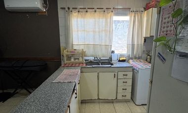 Departamento de 3 Ambientes con Cochera en Lomas de Zamora.