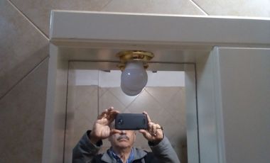 Casa trasera en ALQUILER con 2 dormitorios y cochera cubierta a 4cuadras de estación Glew.