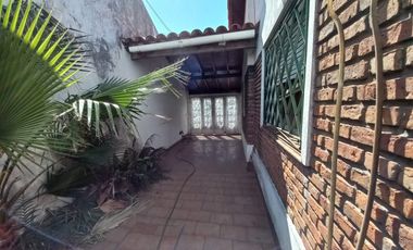 Chalet A Reciclar 3 Y 1/2 Amb. En B° Guemes Oportunidad  Nuevo Precio