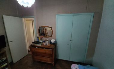 Chalet A Reciclar 3 Y 1/2 Amb. En B° Guemes Oportunidad  Nuevo Precio