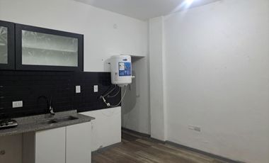2 AMBIENTES PB CON PATIO