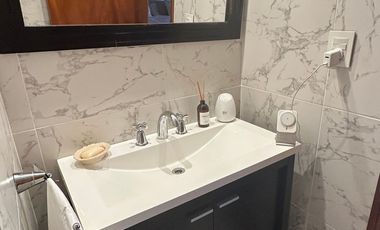 Venta casa de 4 amb. c/ quincho pileta y pque.