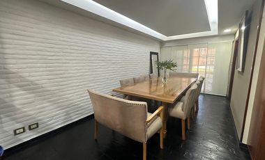 Venta casa de 4 amb. c/ quincho pileta y pque.