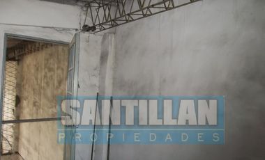 GALPÓN CON GRAN LOTE - VILLA LUZURIAGA