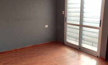 ALQUILER Y VENTA DE EXCELENTE DEPARTAMENTO DUPLEX 3 AMBIENTES EN LUISGUILLÓN CON COCHERA - EN COMPLEJO - 80 M²