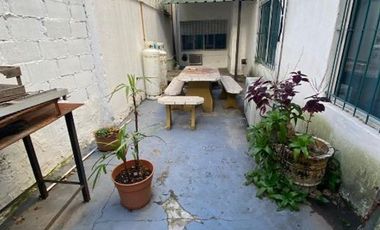 EN VENTA INMUEBLE COMERCIAL MORON CENTRO