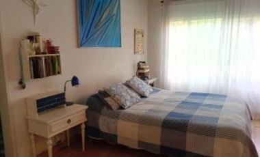 VENTA CASA QUINTA 5 AMBIENTES CON COCHERA Y PILETA GONZALEZ CATAN