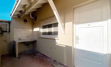 VENTA PH  3 AMBIENTES PATIO LUMINOSO APTO SAN JOSE