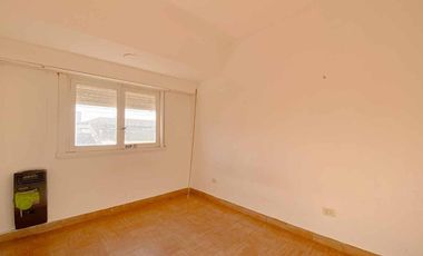 VENTA PH  3 AMBIENTES PATIO LUMINOSO APTO SAN JOSE