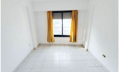 ALQUILA: Departamento 1 Dormitorio con Aire Acondicionado / B° Guemes