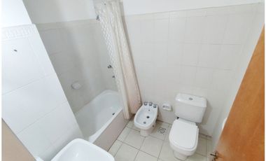 ALQUILA: Departamento 1 Dormitorio con Aire Acondicionado / B° Guemes