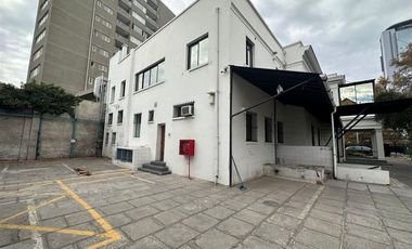 Local Comercial en Venta en SANTA MARIA ESQUINA ALBERTO REYES