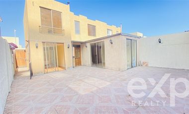 Casa en Venta en Av. Pedro Aguirre Cerda