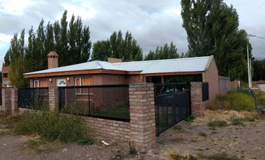 CASA EN LOS ANTIGUOS, SANTA CRUZ