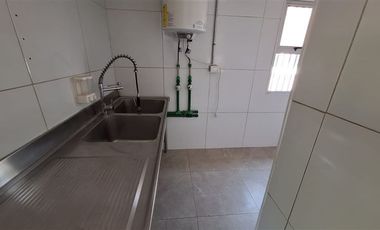 Local Comercial en Arriendo en Tabancura / Kennedy