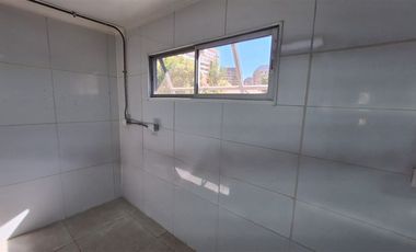 Local Comercial en Arriendo en Tabancura / Kennedy