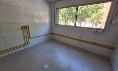 Local Comercial en Arriendo en Tabancura / Kennedy