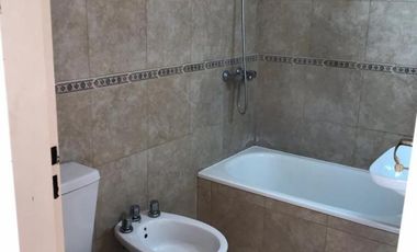 ALQUILER IMPECABLE MONOAMBIENTE - MORÓN CENTRO - A 300M DE LA PLAZA-SANMARTÍN 660