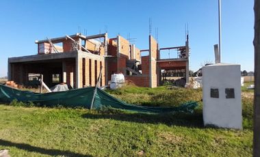 Excelente casa a terminar en Barrio Cerrado en Gral. Rodriguez