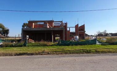 Excelente casa a terminar en Barrio Cerrado en Gral. Rodriguez