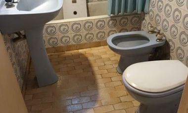 DEPARTAMENTO EN VENTA EN CASTELAR CENTRO