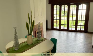 CHALET EN PASO DEL REY LADO SUR