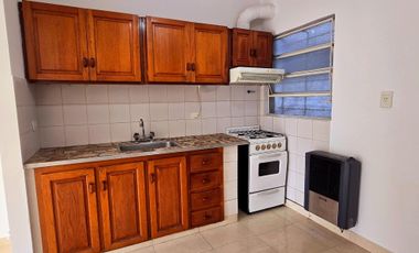 Depto. Tipo Casa (Ph) 3 Ambientes - Venta Lanus Este