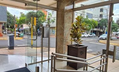 PRECIOSO SEMI PISO EN ALQUILER DE DOS DORMITORIOS CON VISTA AL RIO Y ALA CIUDAD DE POSADAS.-