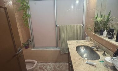 ¡OPORTUNIDAD UNICA  CASA EN VENTA CON PATIO Y COCHERA