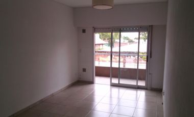 excelente departamento de 3 amb  . san Fernando centro. 3 de febrero 1265