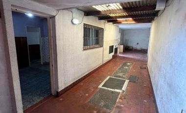 CASA EN PH AL FRENTE CON COCHERA-