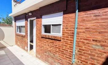 Impecable Departamento, Al Frente, Zona Céntrica