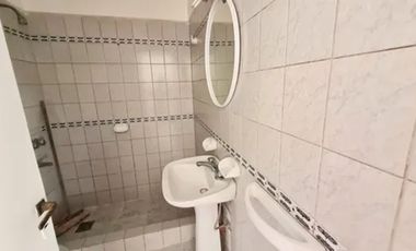 Impecable Departamento, Al Frente, Zona Céntrica