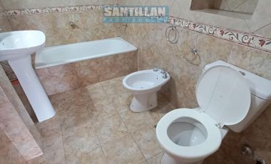 HERMOSO DEPARTAMENTO DE 2 AMPLIOS AMBIENTES AL FRENTE EN DÚPLEX - SANJUSTO CENTRO