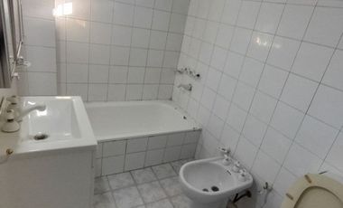 CASA REMODELADA A NUEVA C PARQUE