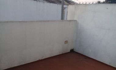 ALQUILER - TRIPLEX 3AMB - MORON