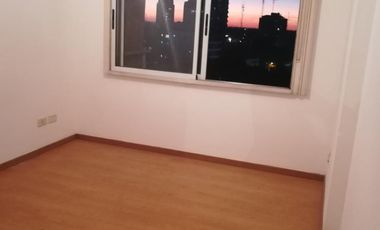 EXCELENTE DEPARTAMENTO DE 2 AMB TIGRE . SARMIENTO 565