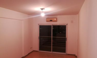 EXCELENTE DEPARTAMENTO DE 2 AMB TIGRE . SARMIENTO 565