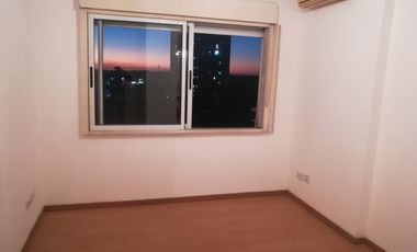 EXCELENTE DEPARTAMENTO DE 2 AMB TIGRE . SARMIENTO 565