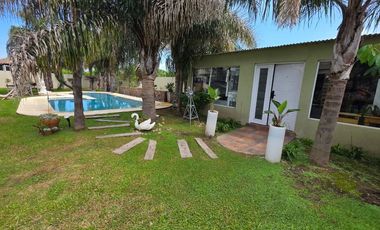 VENTA CASA LA MARTINA LUJAN SIN EXPENSA