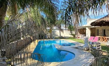 VENTA CASA LA MARTINA LUJAN SIN EXPENSA