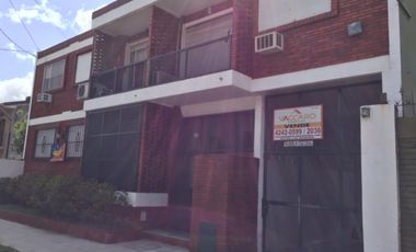 COCHERA CUBIERTA EN BANFIELD.